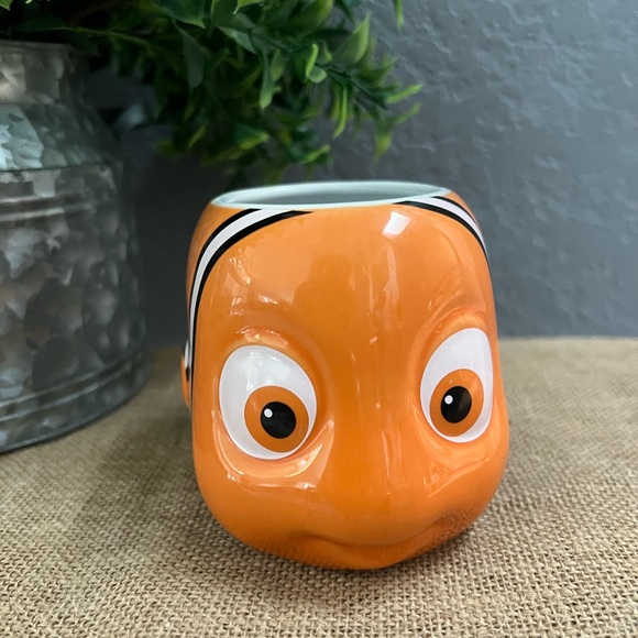 Disney Finding Nemo mug - Picture 1 of 6